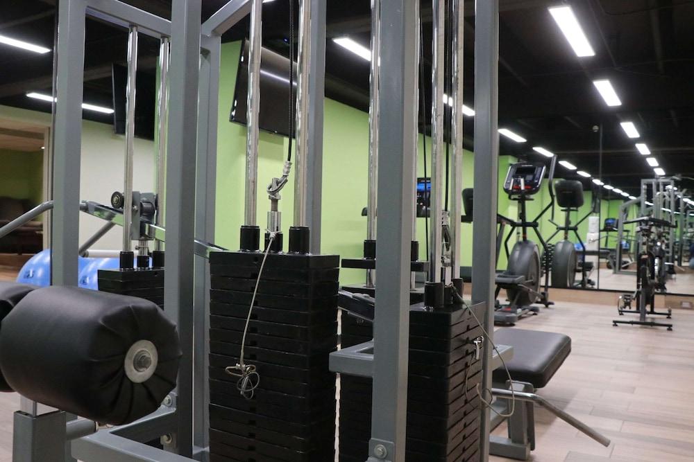 Hotel La Joya Pachuca Extérieur photo The gym at the University of Roehampton